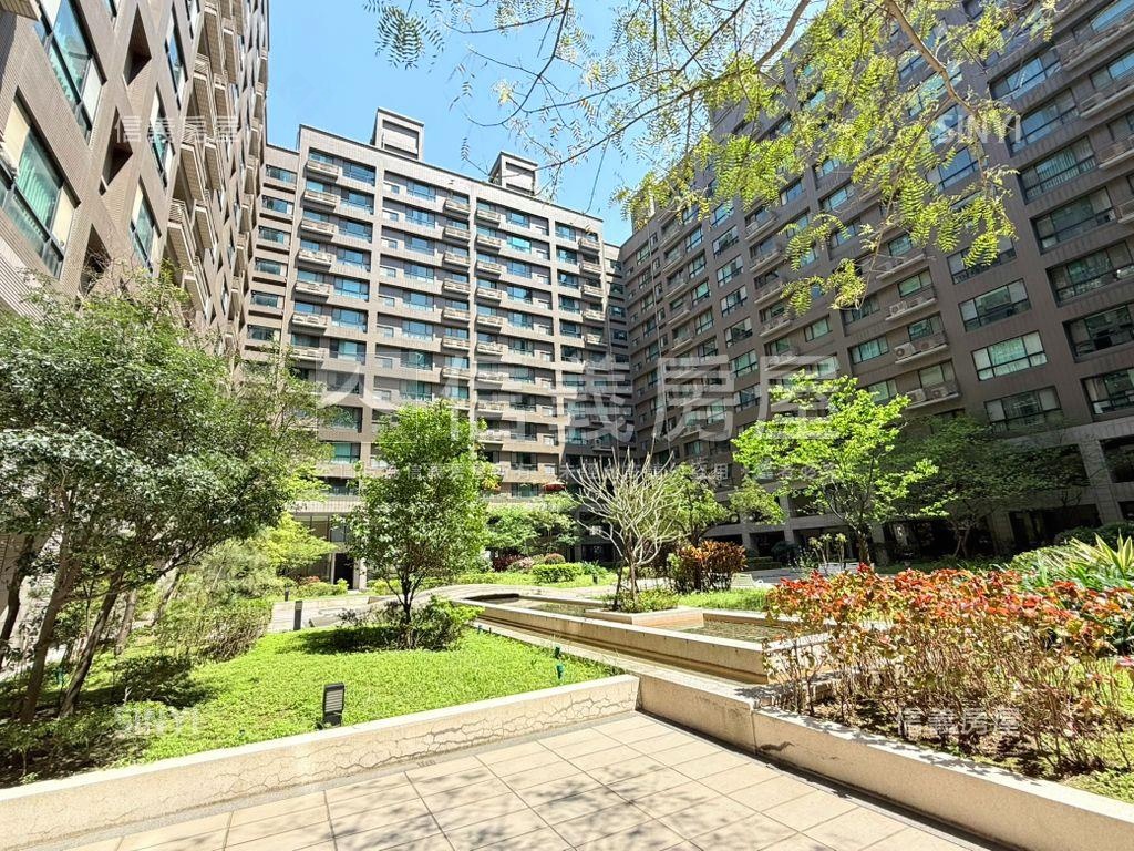 竹城鶴岡樹景精美兩房車位房屋室內格局與周邊環境