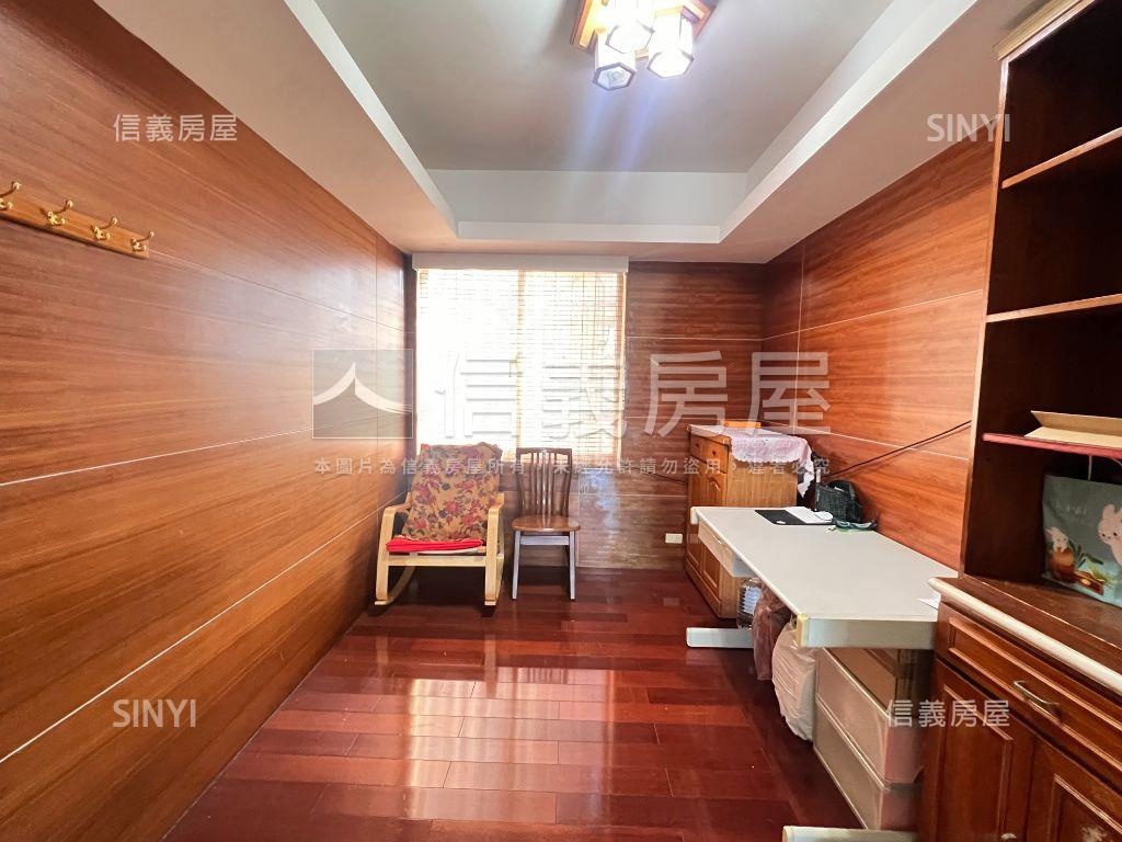 鵬程萬里外棟採光三房房屋室內格局與周邊環境