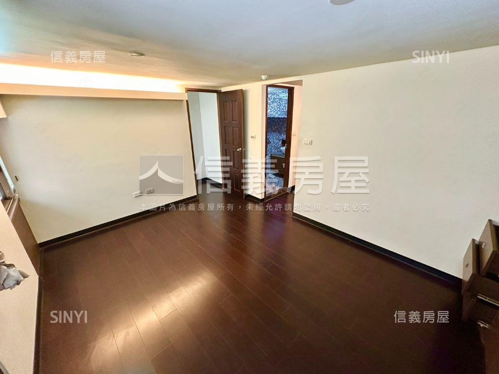 南港站前東方文華稀有露臺房屋室內格局與周邊環境