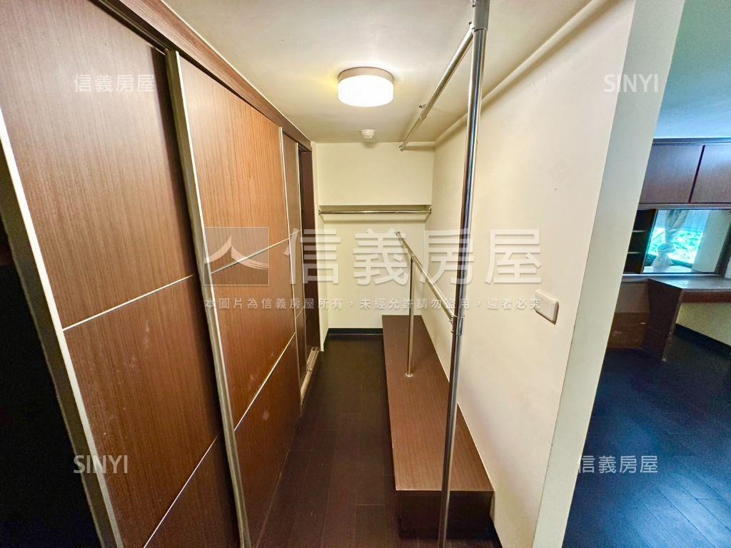 南港站前東方文華稀有露臺房屋室內格局與周邊環境