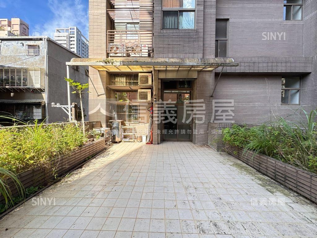 南港站前東方文華稀有露臺房屋室內格局與周邊環境