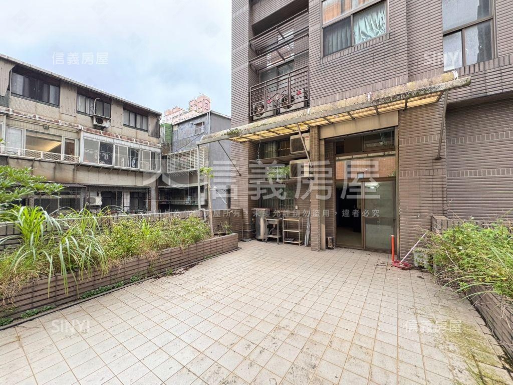 南港站前東方文華稀有露臺房屋室內格局與周邊環境