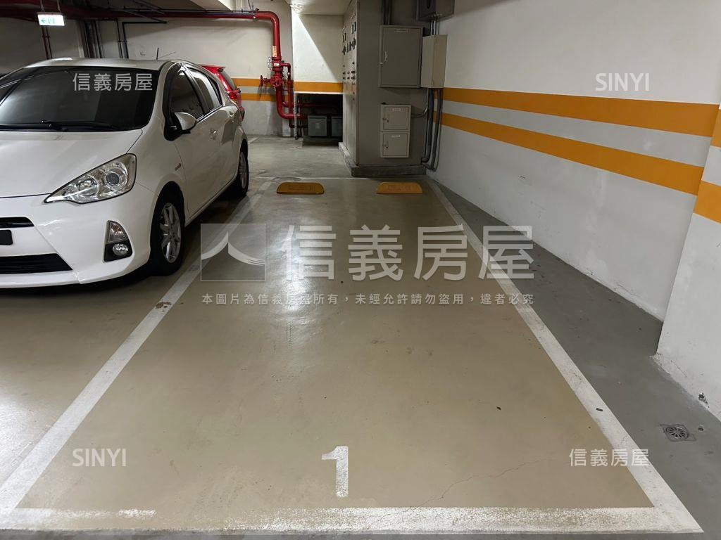南港站前東方文華稀有露臺房屋室內格局與周邊環境