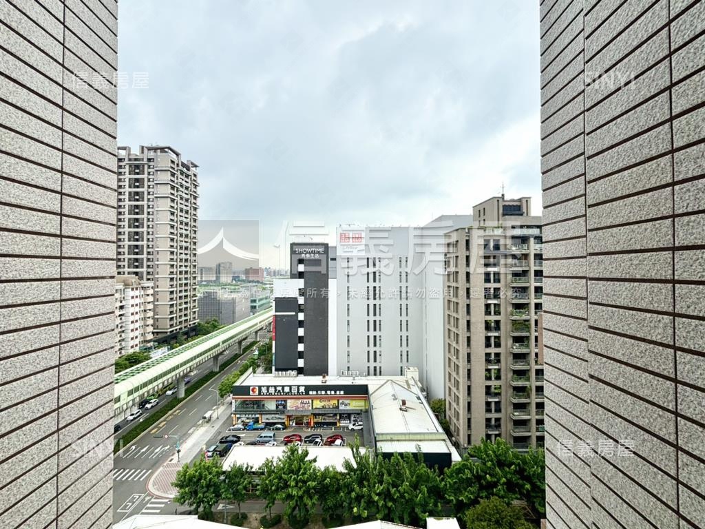 【專任】南屯捷運朝南新屋房屋室內格局與周邊環境