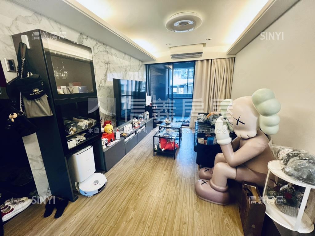 專任南京２房紫金藏房屋室內格局與周邊環境