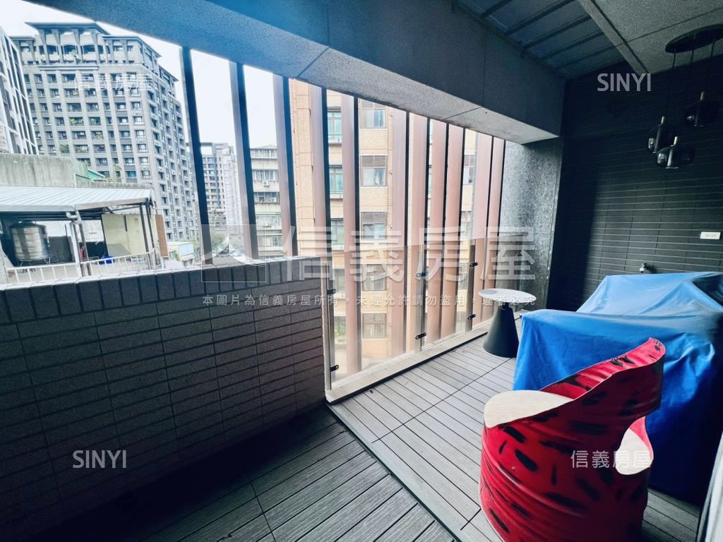 專任南京２房紫金藏房屋室內格局與周邊環境