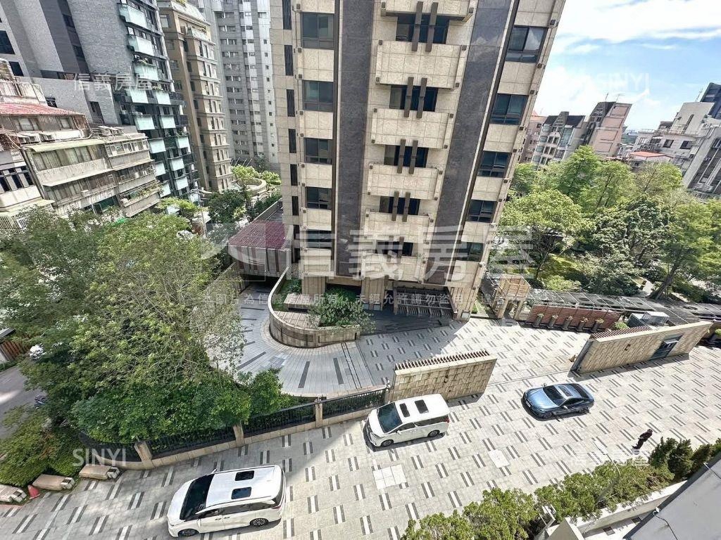 天母上苑新成屋房屋室內格局與周邊環境