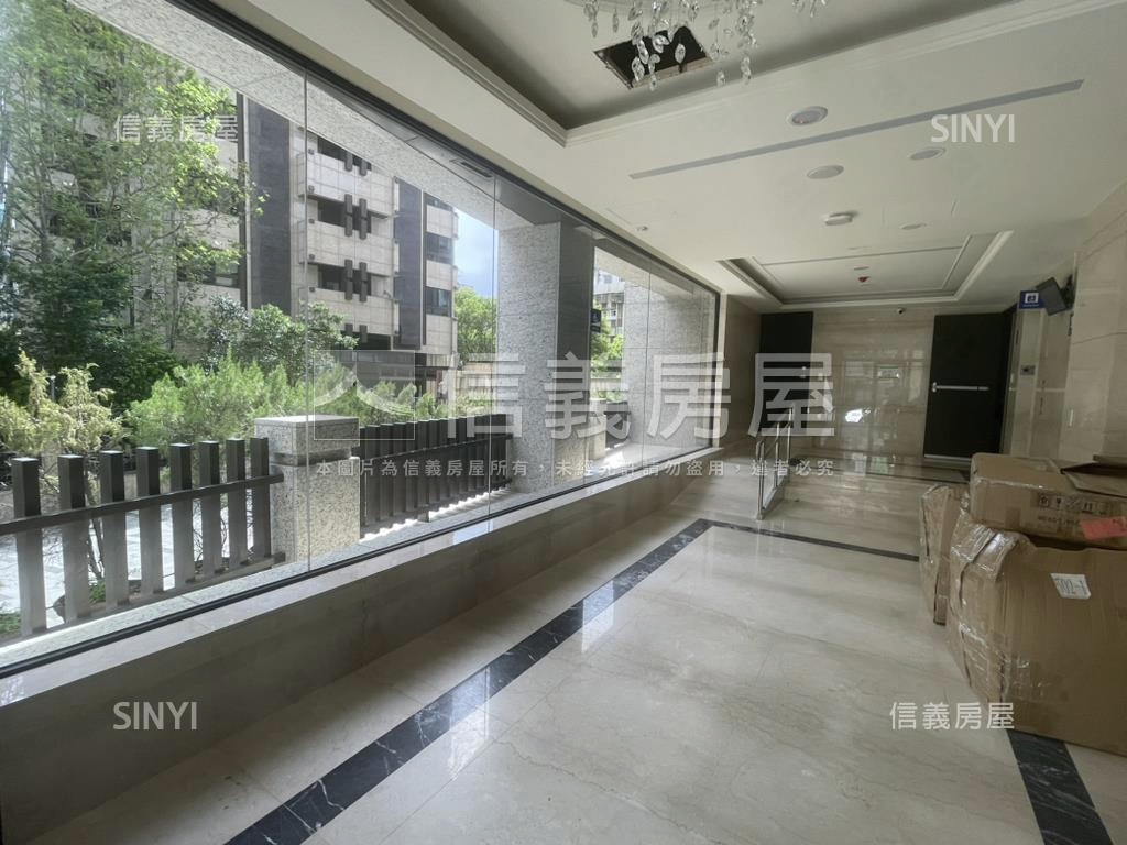 天母上苑新成屋房屋室內格局與周邊環境