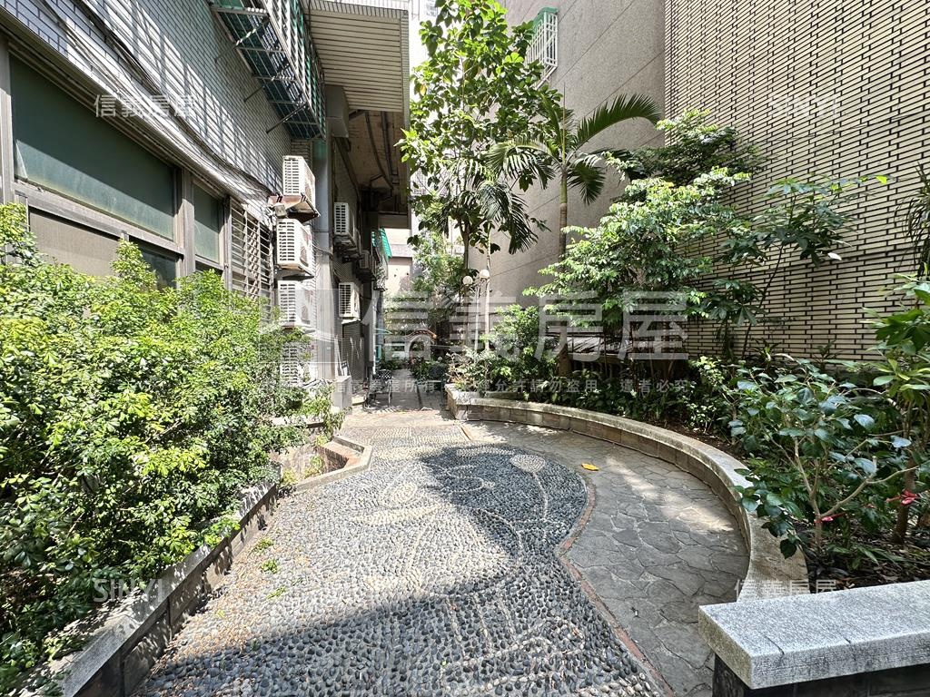 亞東站低總價１房屋室內格局與周邊環境