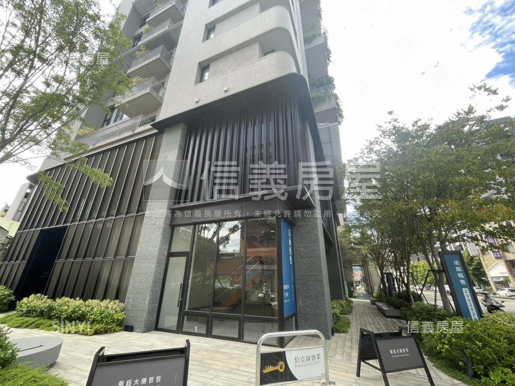 全新挑高旗艦電梯大角店房屋室內格局與周邊環境