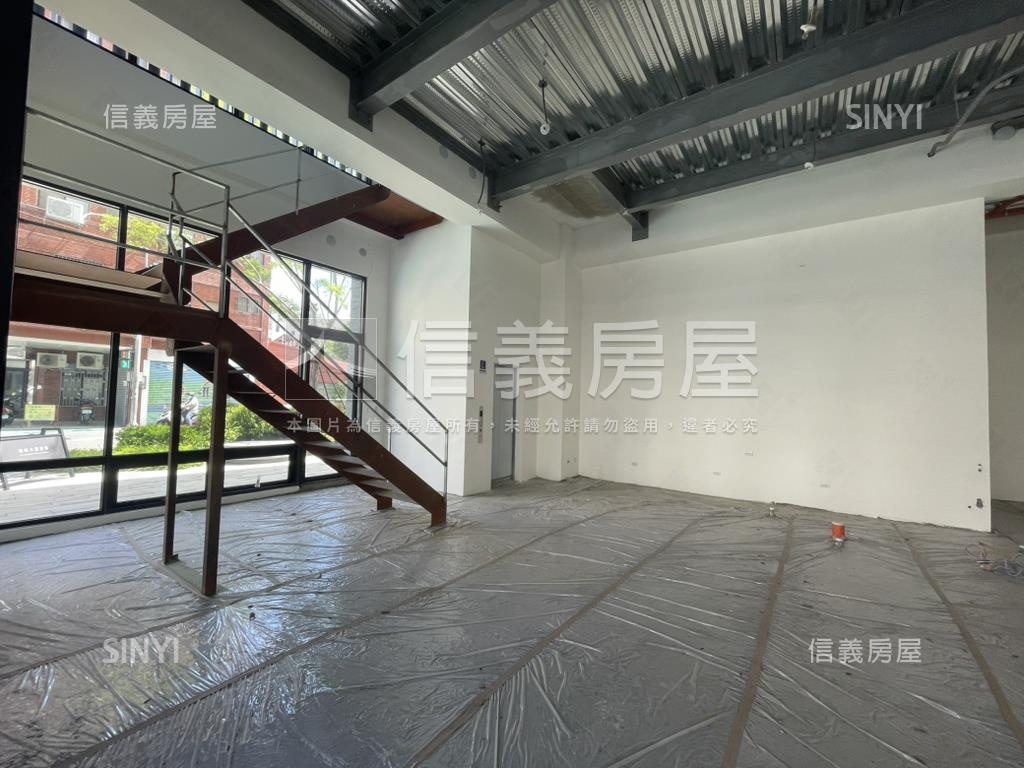 全新挑高旗艦電梯大角店房屋室內格局與周邊環境