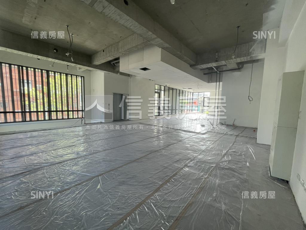 全新挑高旗艦電梯大角店房屋室內格局與周邊環境