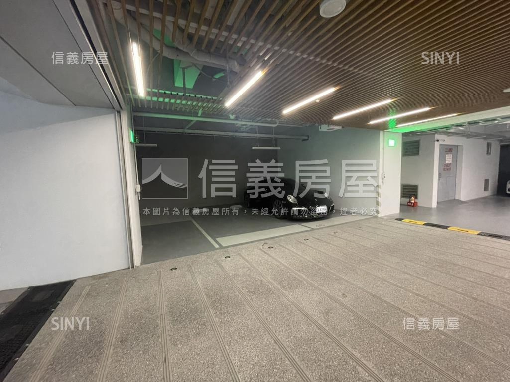 全新挑高旗艦電梯大角店房屋室內格局與周邊環境