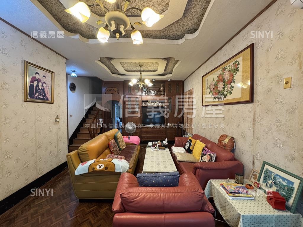 瑞豐社區面寬透天車墅房屋室內格局與周邊環境