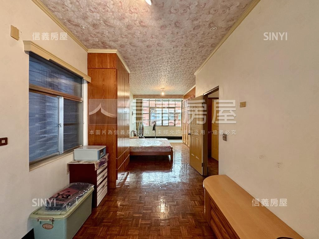 瑞豐社區面寬透天車墅房屋室內格局與周邊環境