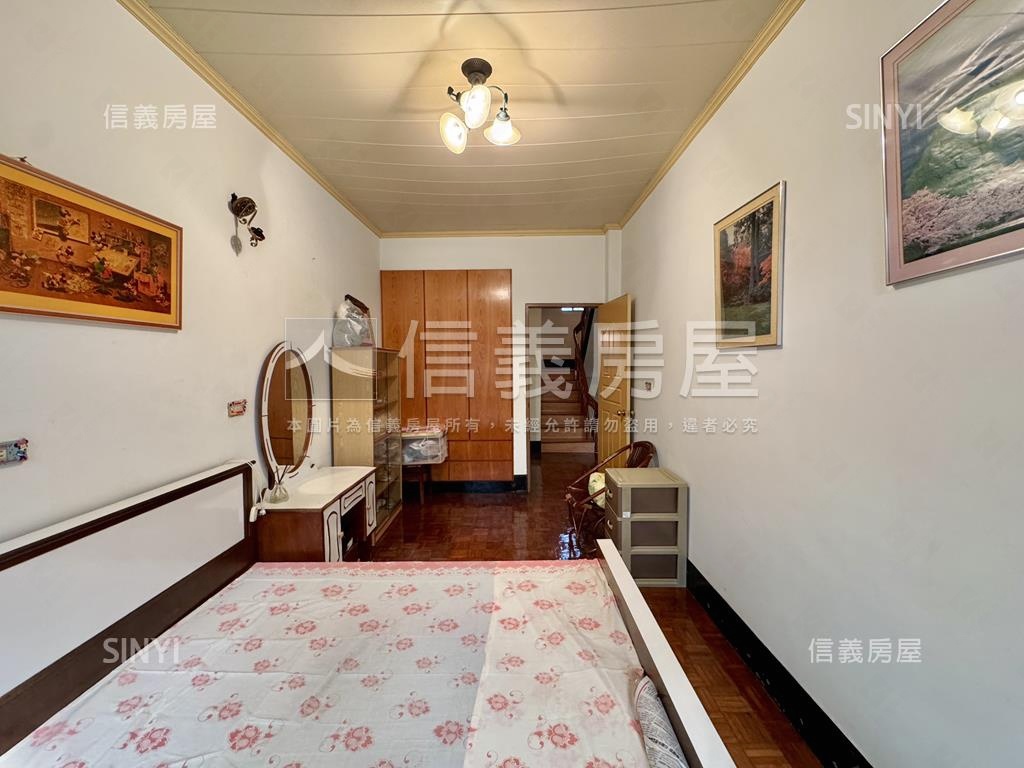 瑞豐社區面寬透天車墅房屋室內格局與周邊環境