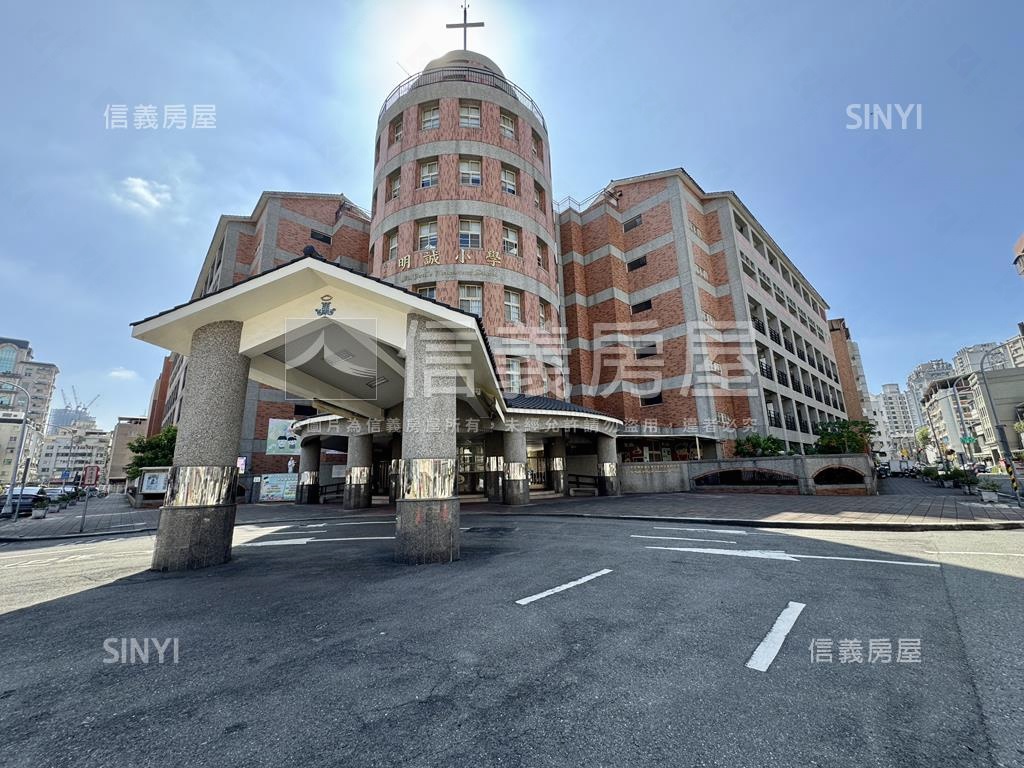 瑞豐社區面寬透天車墅房屋室內格局與周邊環境