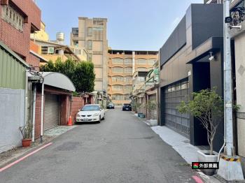 明誠中學旁靜巷面寬大透天