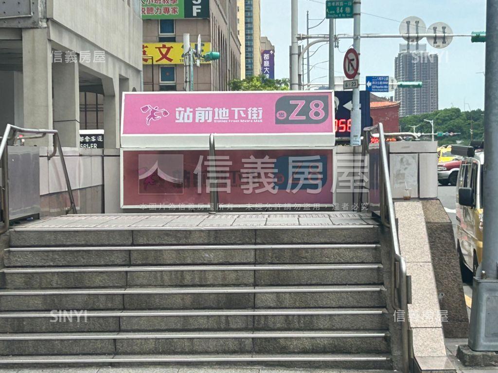 台北廣場大樓小金店面房屋室內格局與周邊環境