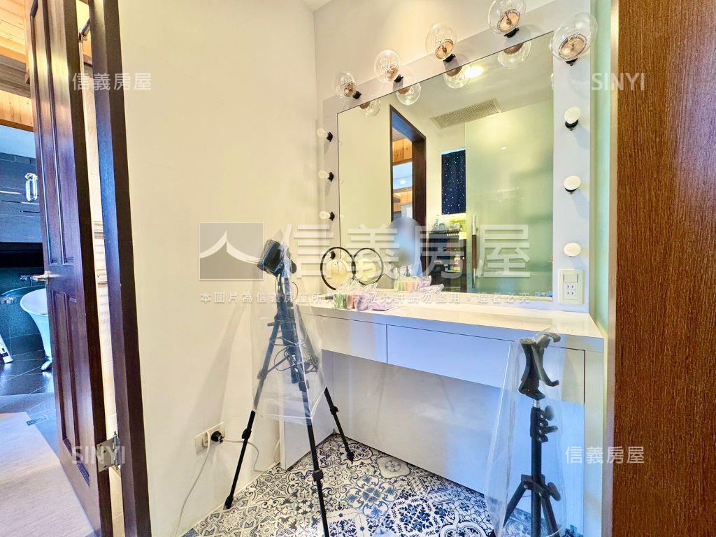 大千琉璃高樓四房雙車位房屋室內格局與周邊環境