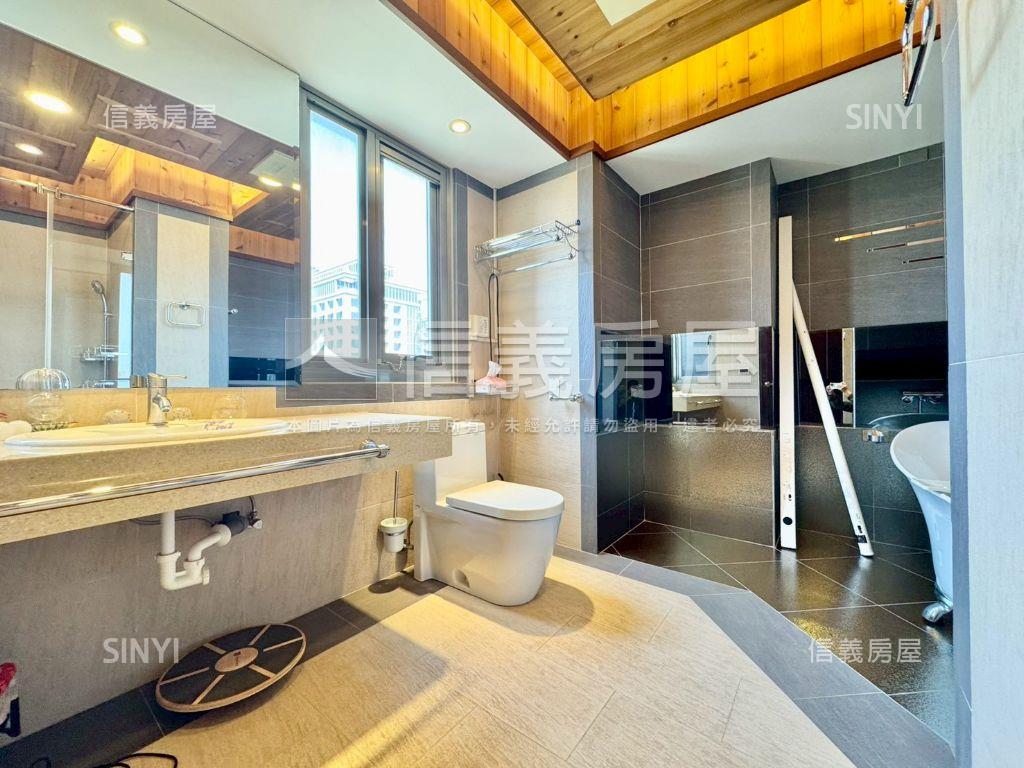 大千琉璃高樓四房雙車位房屋室內格局與周邊環境