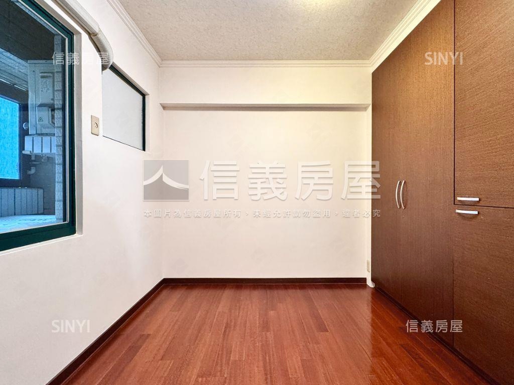 金馬迎春・河堤採光三房房屋室內格局與周邊環境