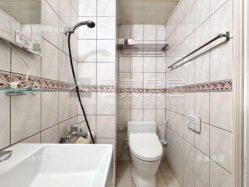 金馬迎春・河堤採光三房房屋室內格局與周邊環境