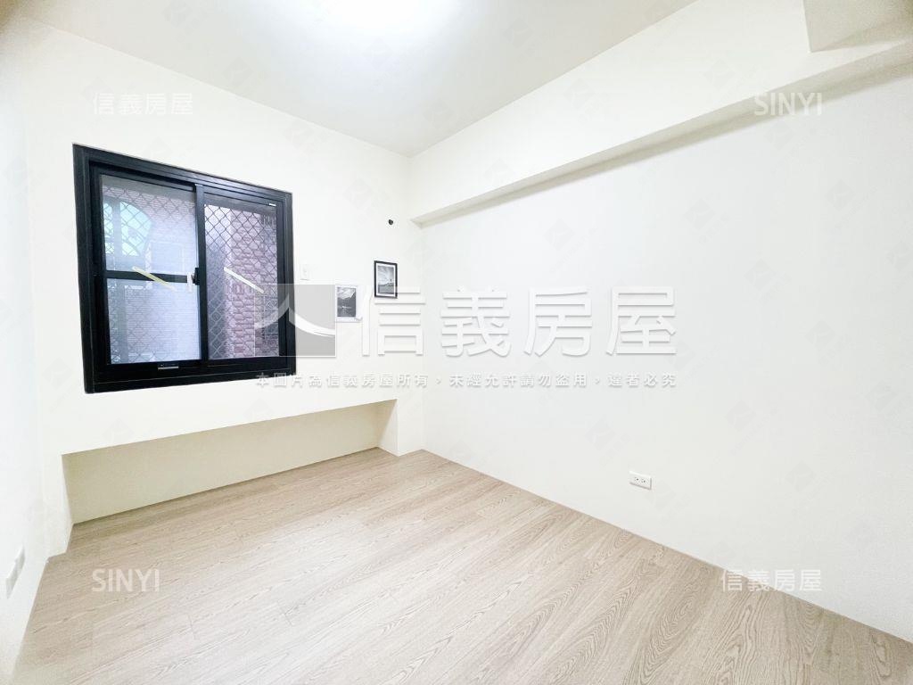 左營高鐵榮總樹景三房平車房屋室內格局與周邊環境