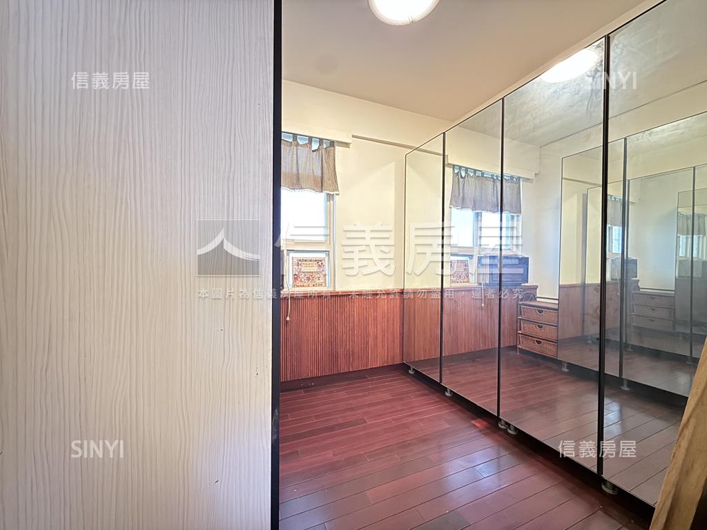 ３樓文青懷舊４房房屋室內格局與周邊環境