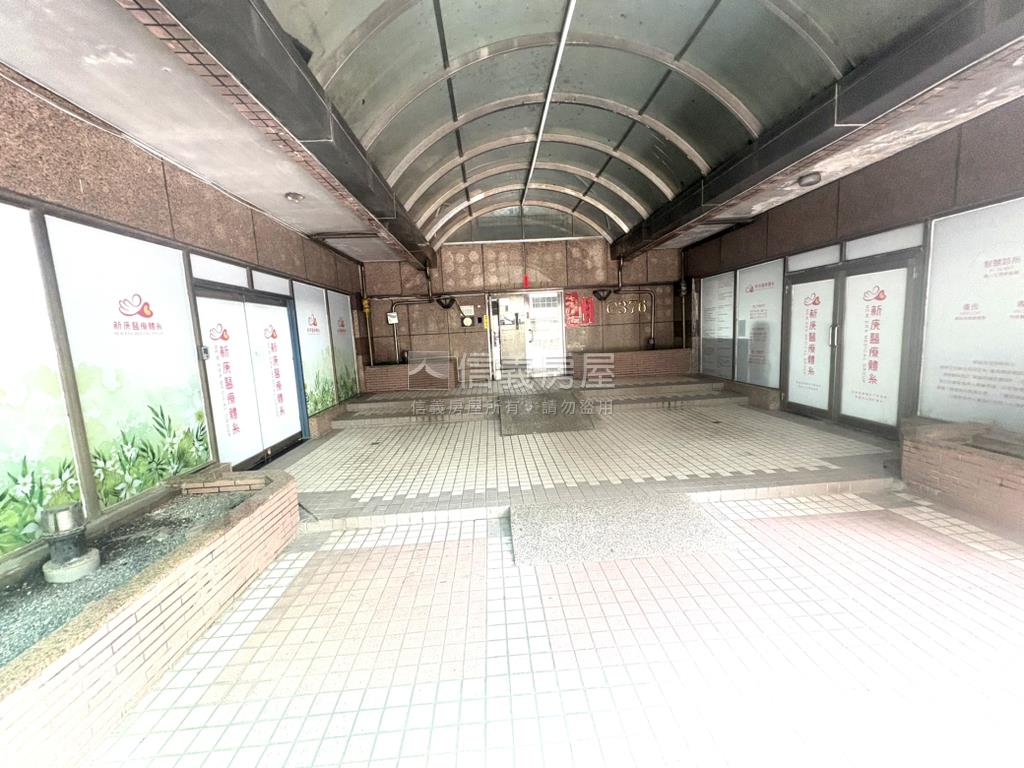 景觀好邊間東帝士四房車位房屋室內格局與周邊環境
