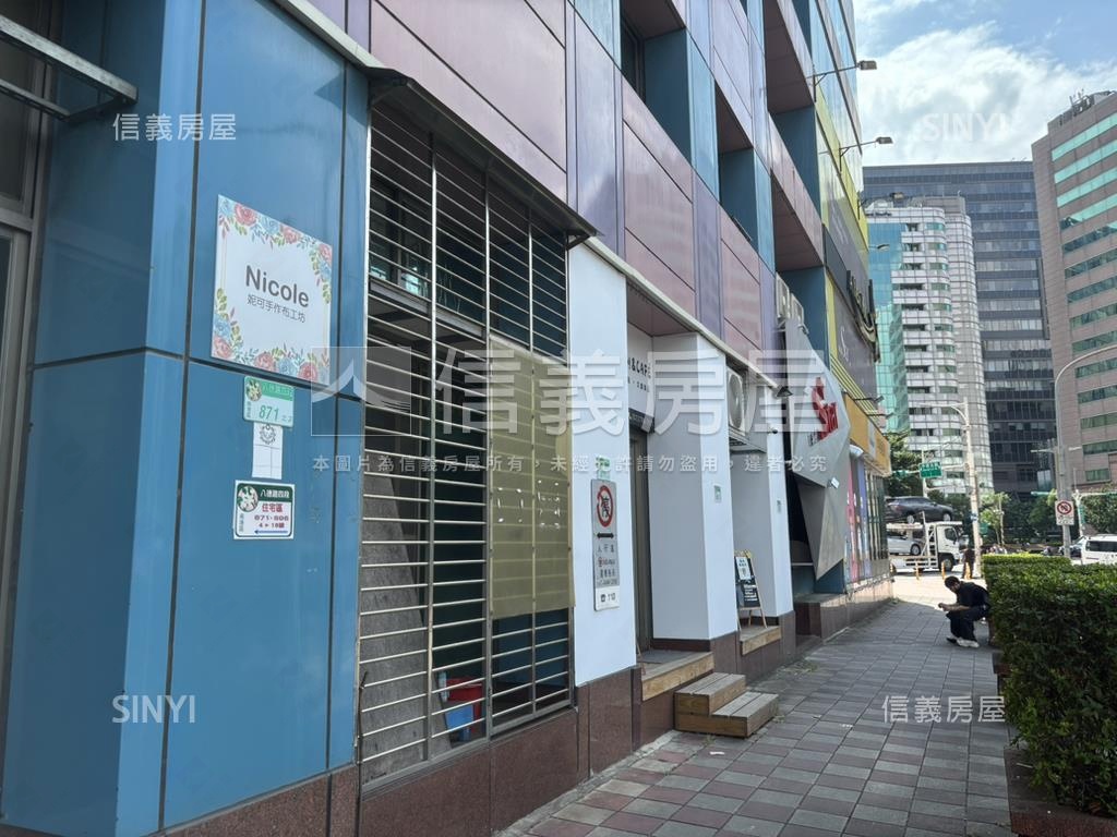 松山車站精緻店面房屋室內格局與周邊環境