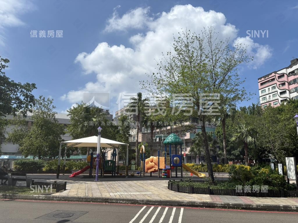 松山車站精緻店面房屋室內格局與周邊環境