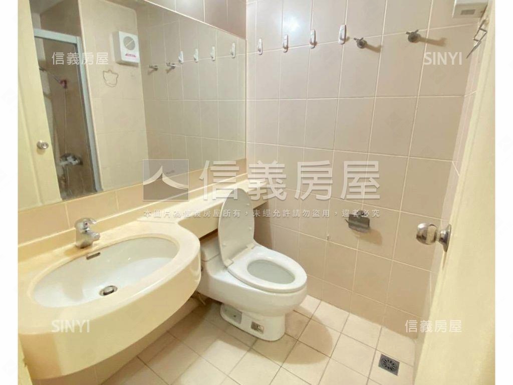 市區蒂芬妮邊間套房房屋室內格局與周邊環境