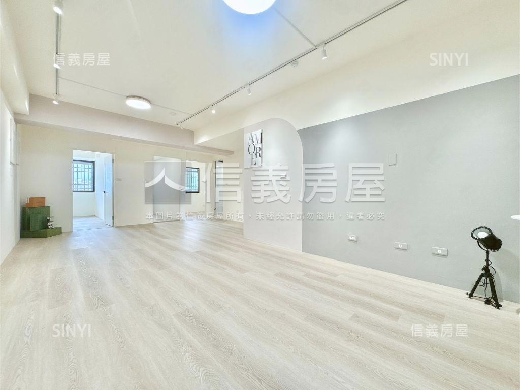 近興大入門陽台三房車位！房屋室內格局與周邊環境