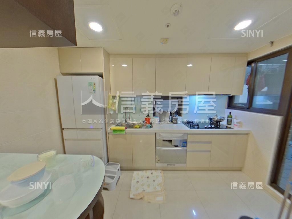 哈佛高樓溫馨美宅房屋室內格局與周邊環境