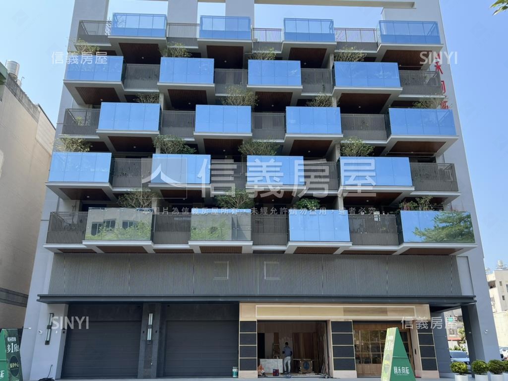 面三民高中角窗醒目樓店房屋室內格局與周邊環境