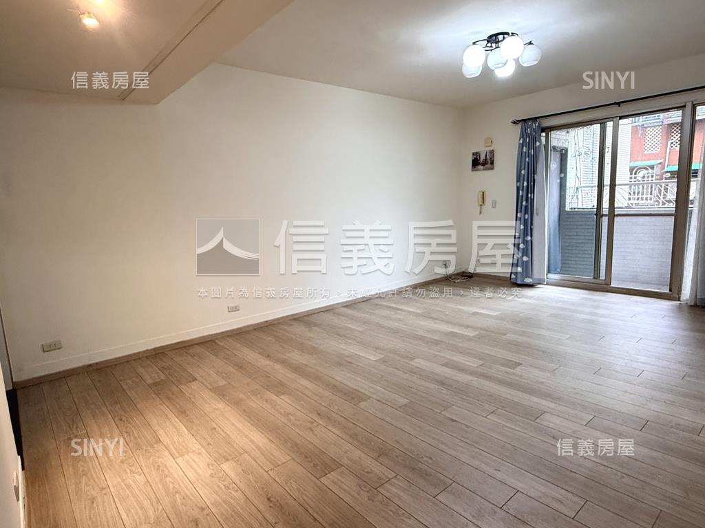 龍江公寓三房房屋室內格局與周邊環境