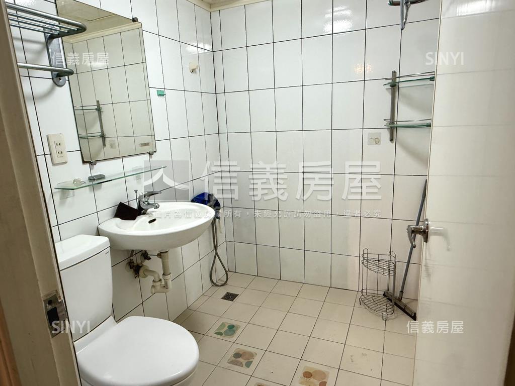 龍江公寓三房房屋室內格局與周邊環境