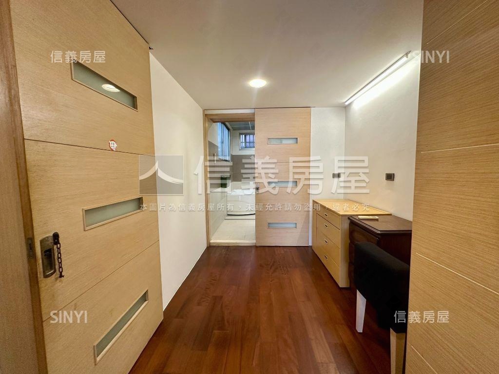 近捷運透店！不用三千萬！房屋室內格局與周邊環境