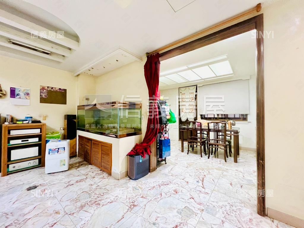 ◆名家林園◆３房坡平車位房屋室內格局與周邊環境