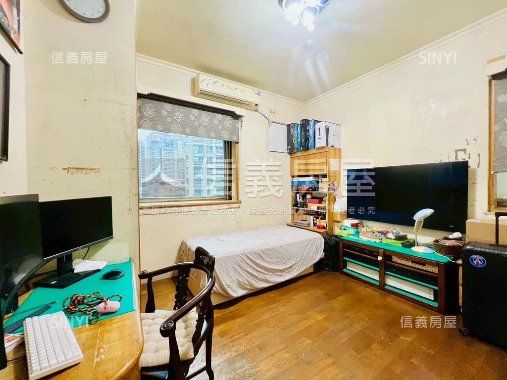 ◆名家林園◆３房坡平車位房屋室內格局與周邊環境