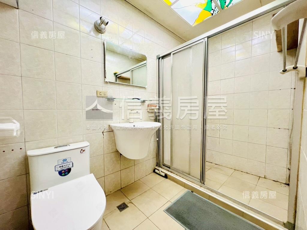 ◆名家林園◆３房坡平車位房屋室內格局與周邊環境