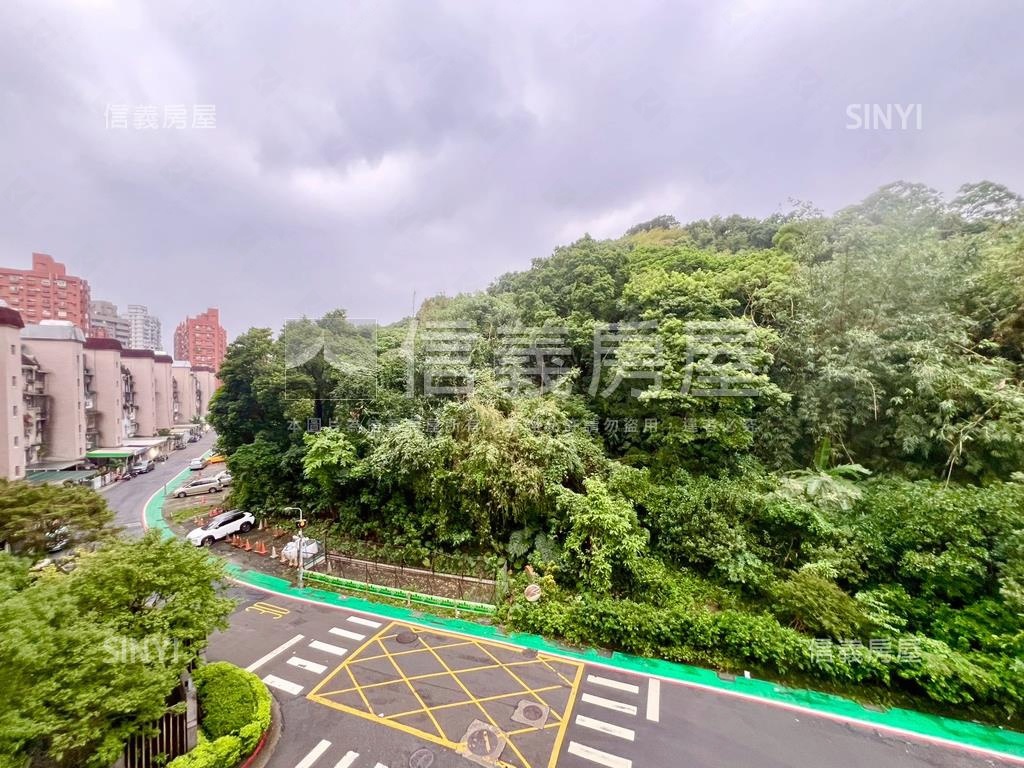 ◆名家林園◆３房坡平車位房屋室內格局與周邊環境