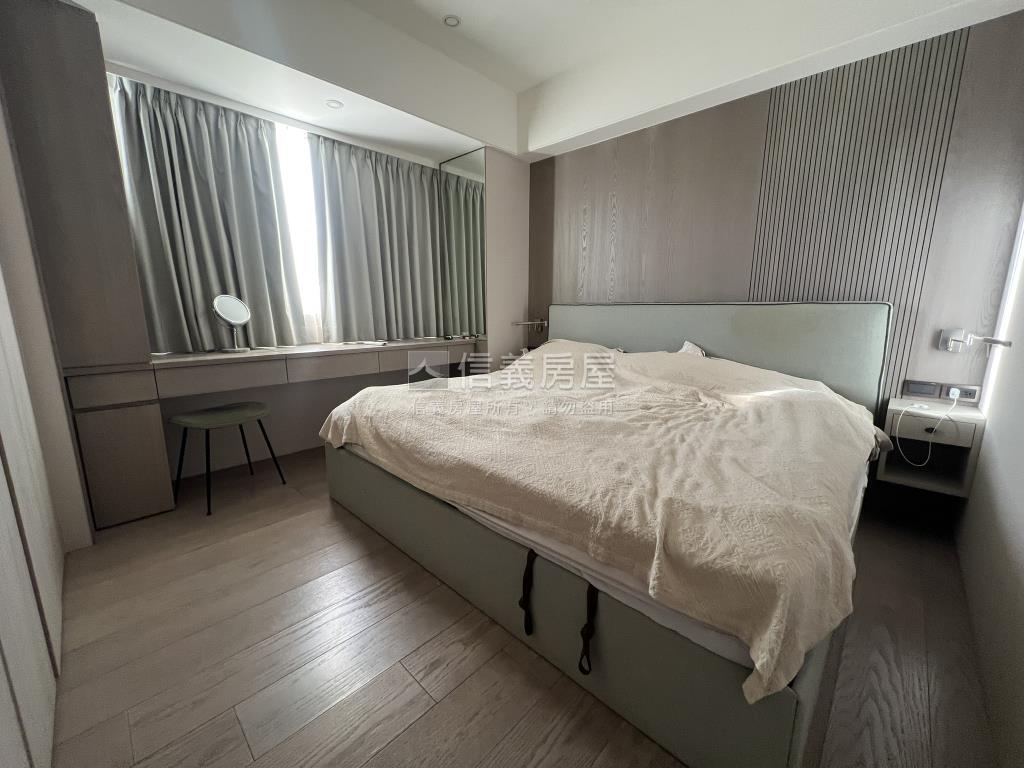 精裝傑仕堡三房車位房屋室內格局與周邊環境