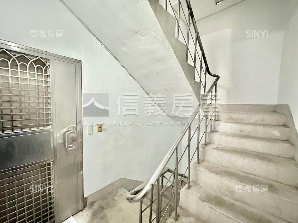 民安街邊間２樓房屋室內格局與周邊環境