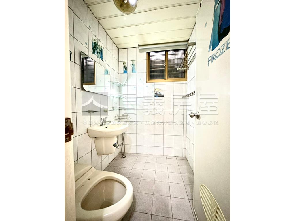 民安街邊間２樓房屋室內格局與周邊環境