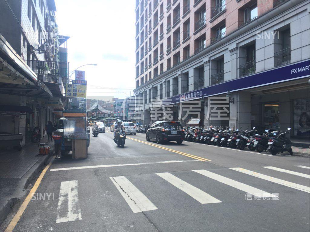 民安街邊間２樓房屋室內格局與周邊環境