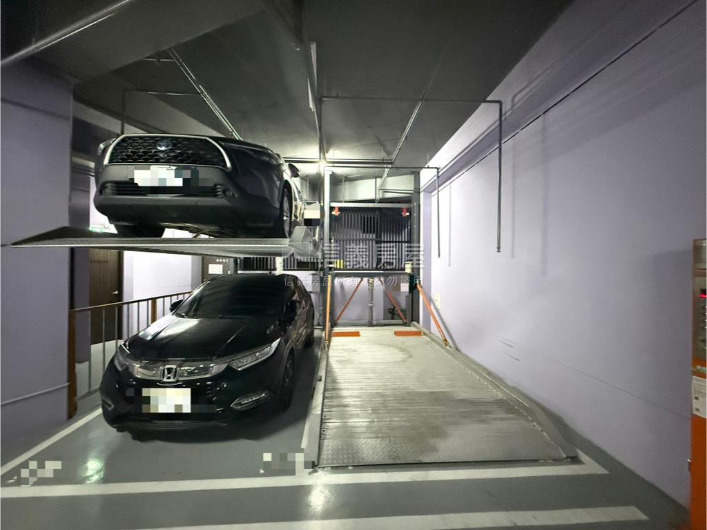 華尚ＤＥＡＲ三房子母車位房屋室內格局與周邊環境
