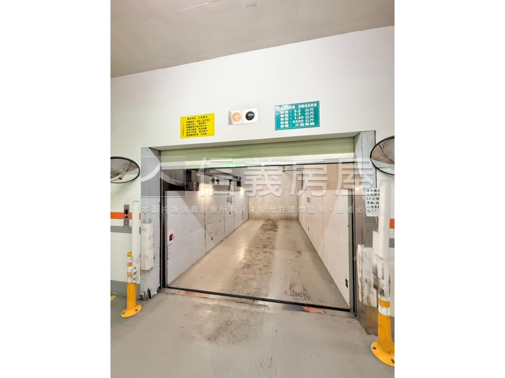 採光。捷運機能兩房車位房屋室內格局與周邊環境