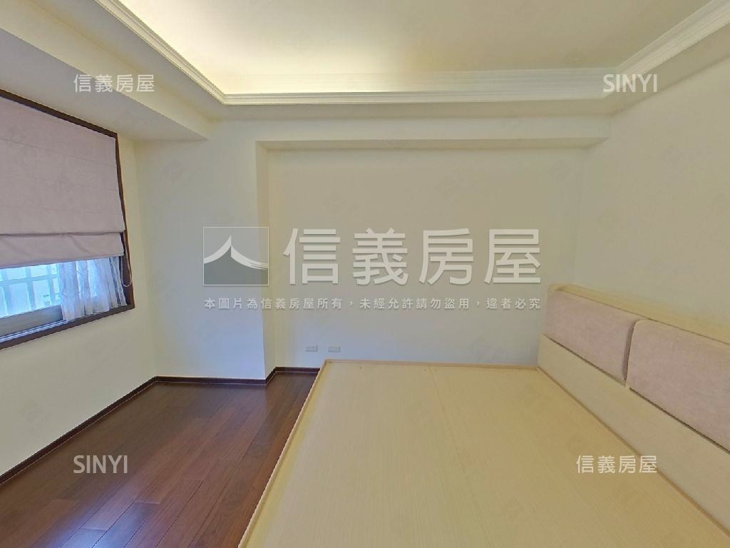 靜巷電梯２房附車位房屋室內格局與周邊環境